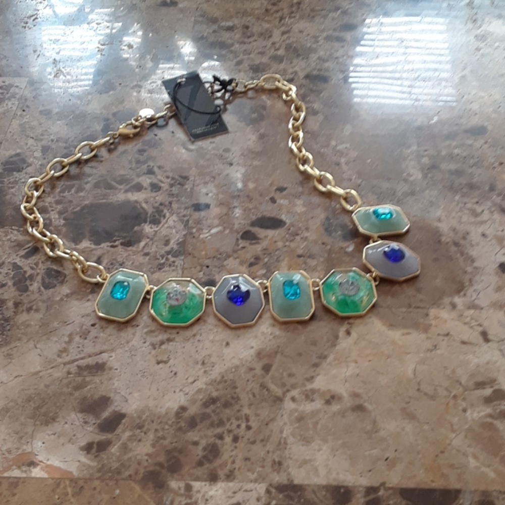 Ladies BaubleBar Necklace